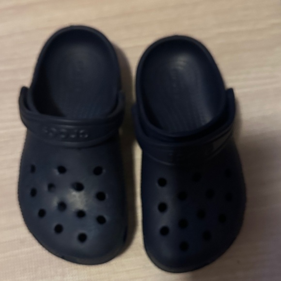 CROCS Kids Dark Blue Sandals - Picture 1 of 2